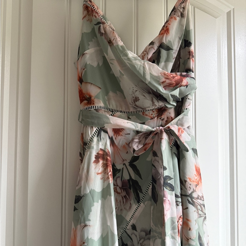 Lulu's Floral Sage Maxi Dress - Picture 2 of 4